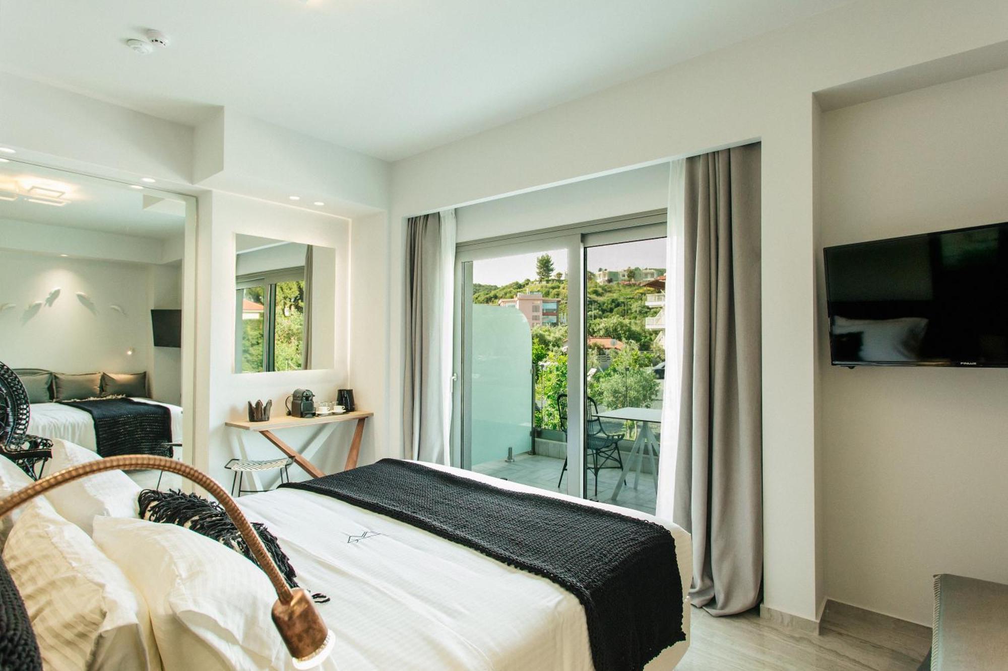 Blue Carpet Luxury Suites Пефкохорі Екстер'єр фото